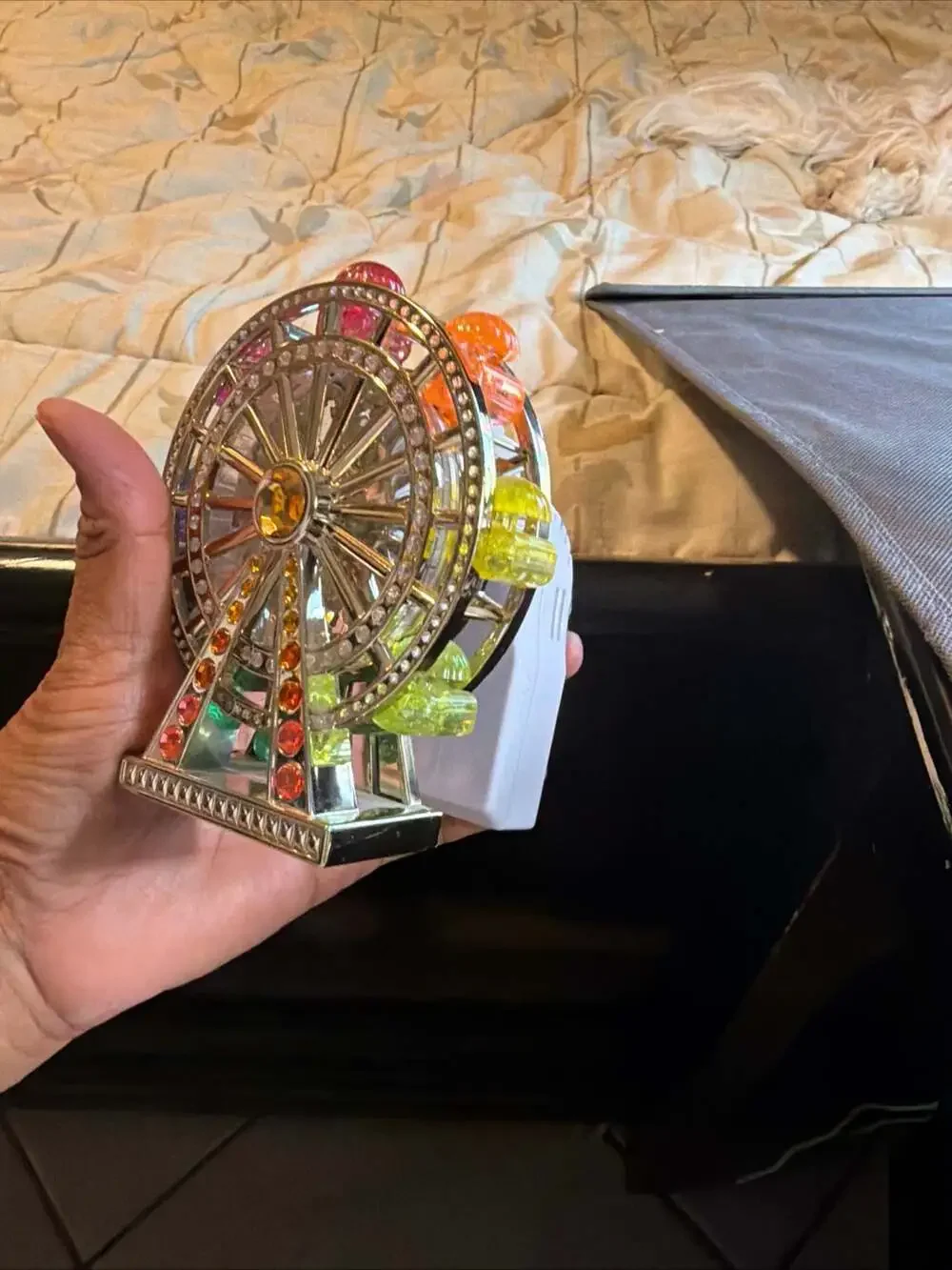 Bath & Body Works Ferris Wheel Light-Up Wallflowers Fragrance Plug